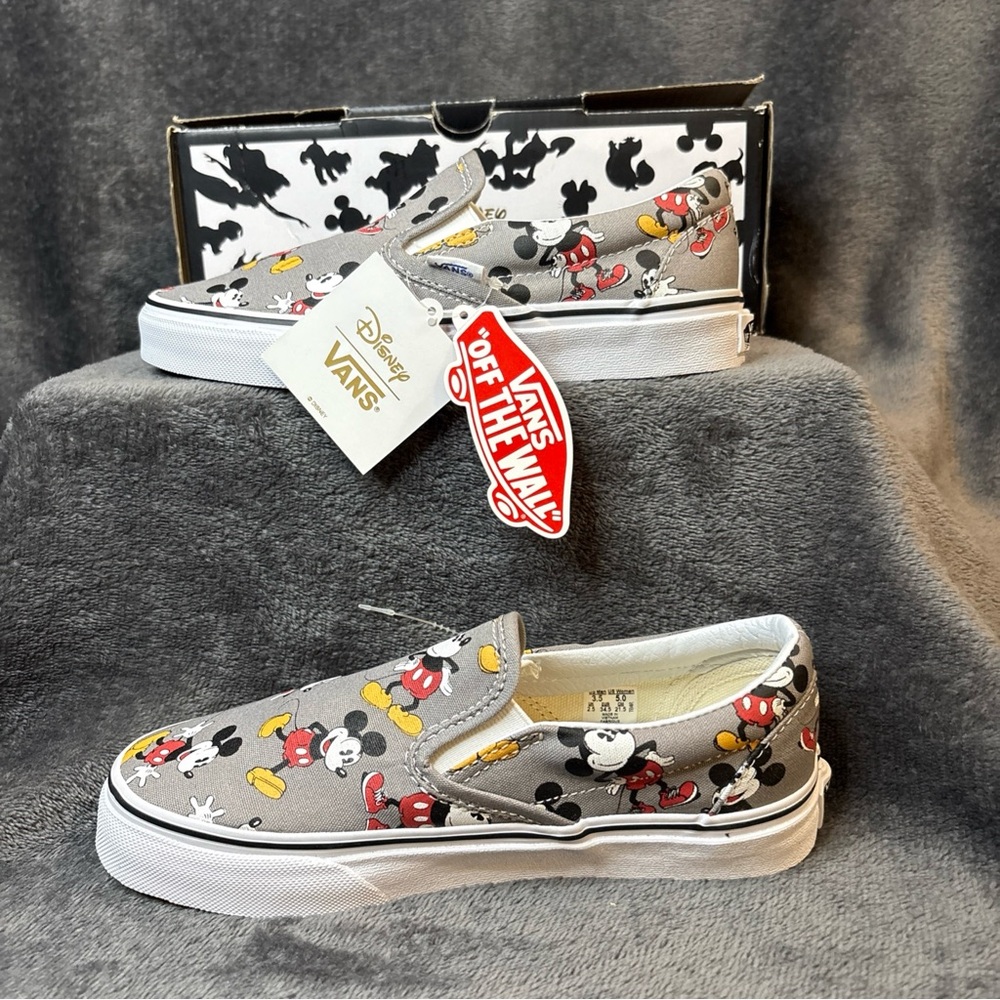 Vans Women's Sz 5 or Men Sz 3.5 Mickey Mouse Gray Slip-On Shoes - Picture 3 of 9